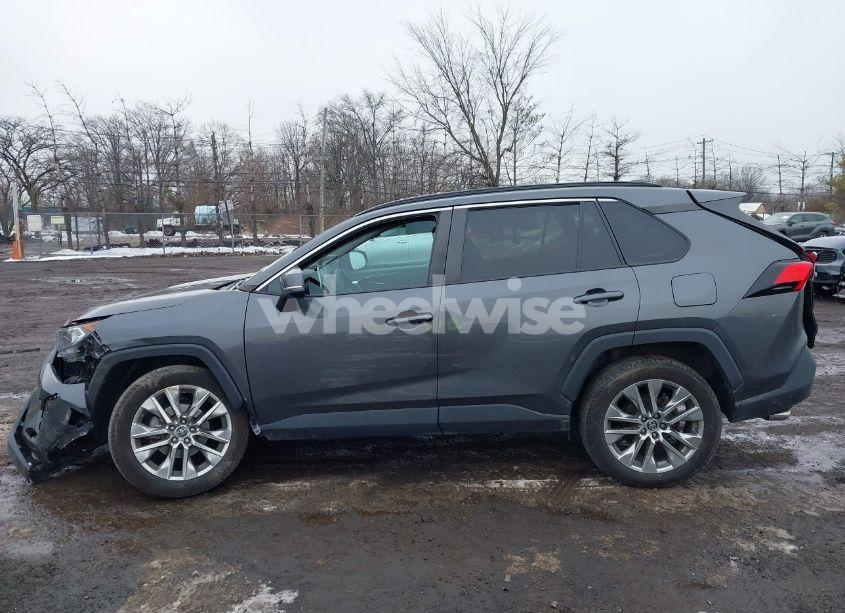 Photo 15 of 2019 Toyota Rav4 XLE PREMIUM (VIN 2T3A1RFV9KC025908)