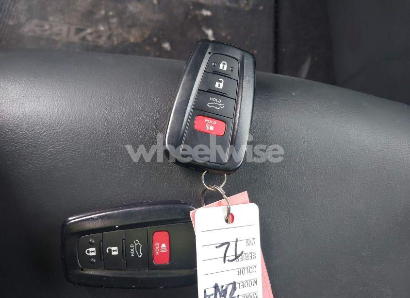 Photo 11 of 2019 Toyota Rav4 XLE PREMIUM (VIN 2T3A1RFV9KW045185)