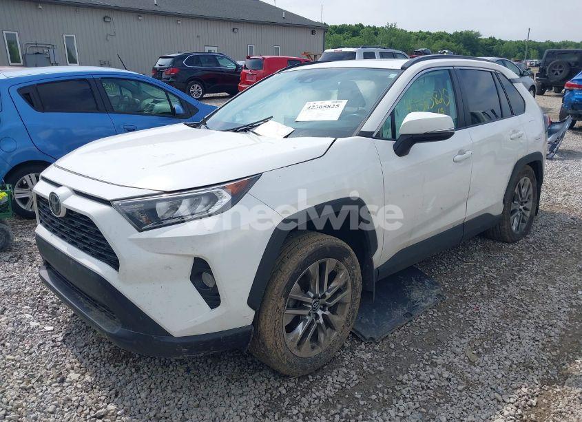 Photo 2 of 2020 Toyota Rav4 XLE PREMIUM (VIN 2T3A1RFV9LC069487)