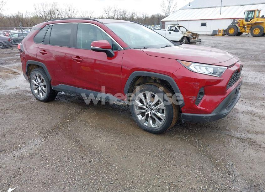 2020 Toyota Rav4 XLE PREMIUM (VIN 2T3A1RFV9LW113728) main photo