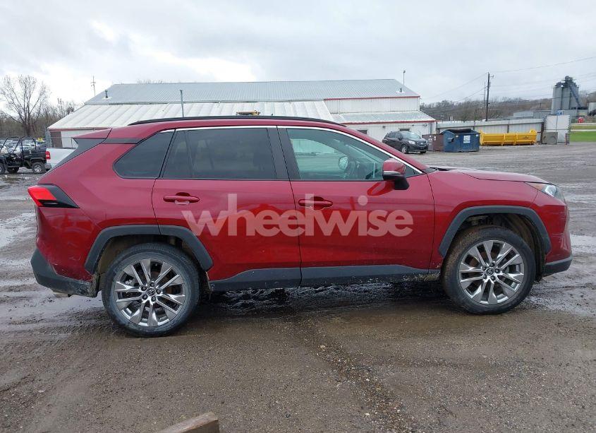 Photo 13 of 2020 Toyota Rav4 XLE PREMIUM (VIN 2T3A1RFV9LW113728)