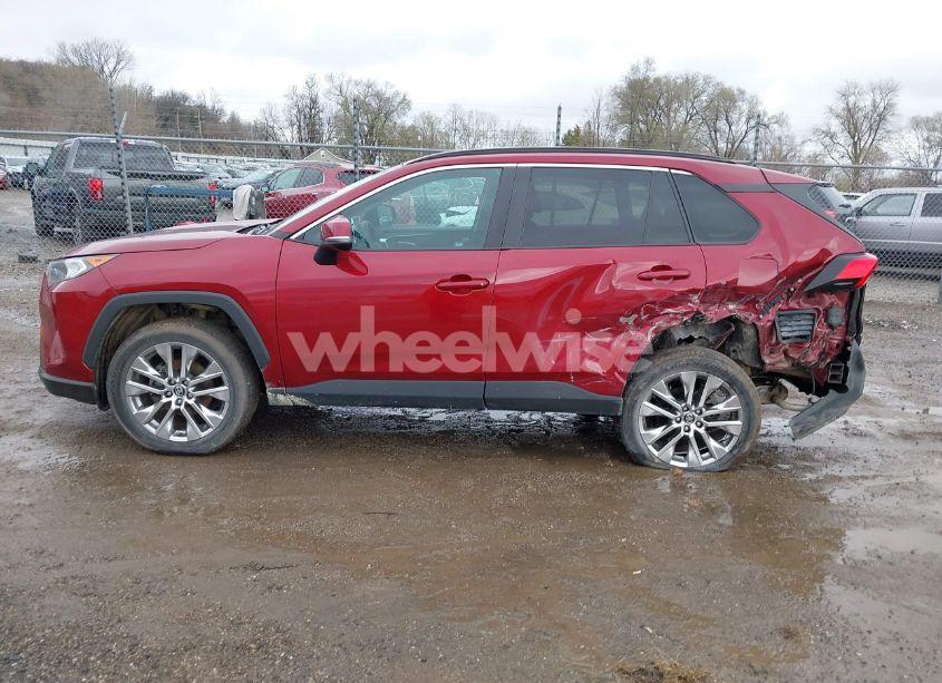 Photo 14 of 2020 Toyota Rav4 XLE PREMIUM (VIN 2T3A1RFV9LW113728)