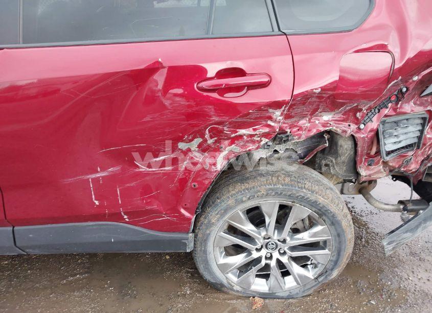 Photo 6 of 2020 Toyota Rav4 XLE PREMIUM (VIN 2T3A1RFV9LW113728)