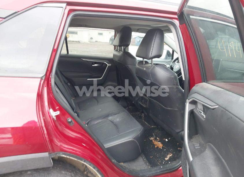 Photo 8 of 2020 Toyota Rav4 XLE PREMIUM (VIN 2T3A1RFV9LW113728)