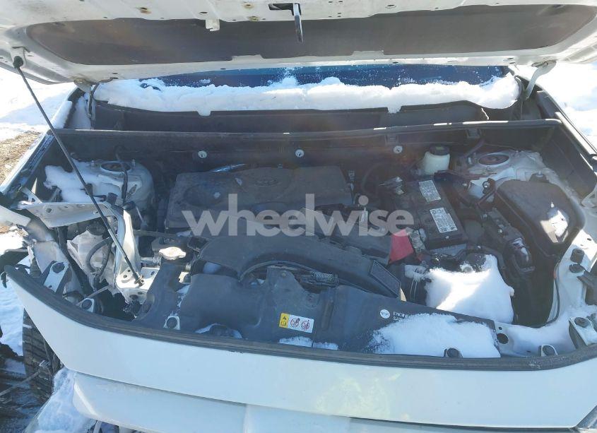 Photo 10 of 2021 Toyota Rav4 XLE PREMIUM (VIN 2T3A1RFV9MW150778)