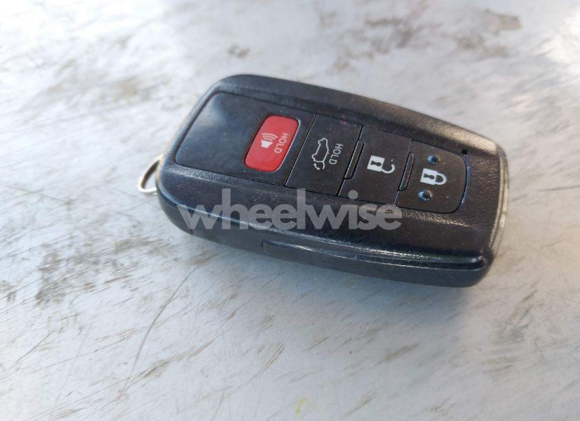 Photo 11 of 2021 Toyota Rav4 XLE PREMIUM (VIN 2T3A1RFV9MW150778)