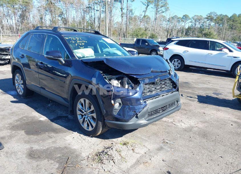 2021 Toyota Rav4 XLE PREMIUM (VIN 2T3A1RFV9MW191749) main photo