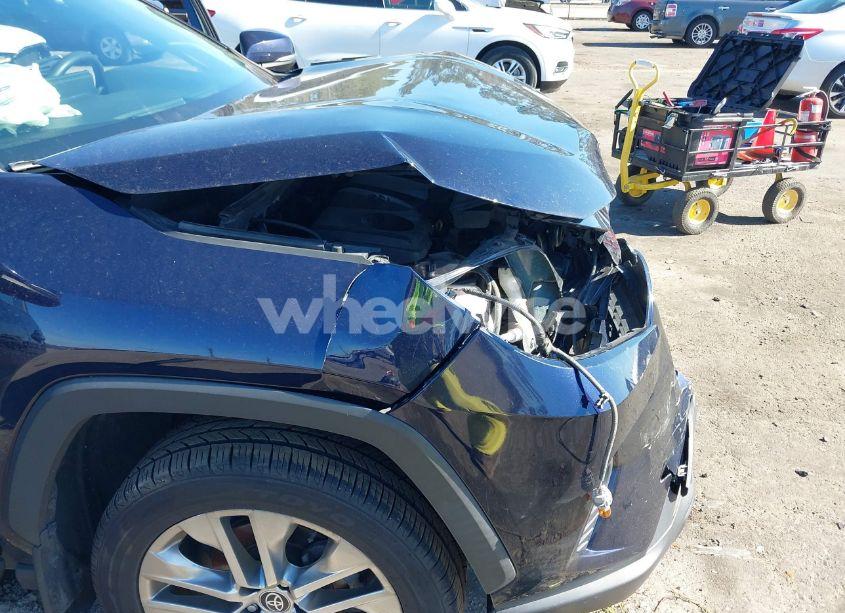 Photo 6 of 2021 Toyota Rav4 XLE PREMIUM (VIN 2T3A1RFV9MW191749)