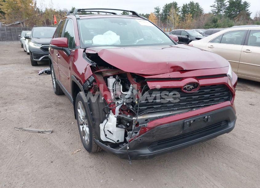 2022 Toyota Rav4 XLE PREMIUM (VIN 2T3A1RFV9NW313480) main photo