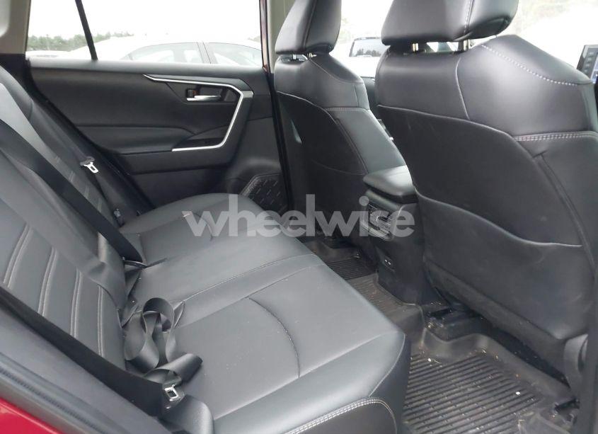 Photo 8 of 2022 Toyota Rav4 XLE PREMIUM (VIN 2T3A1RFV9NW313480)