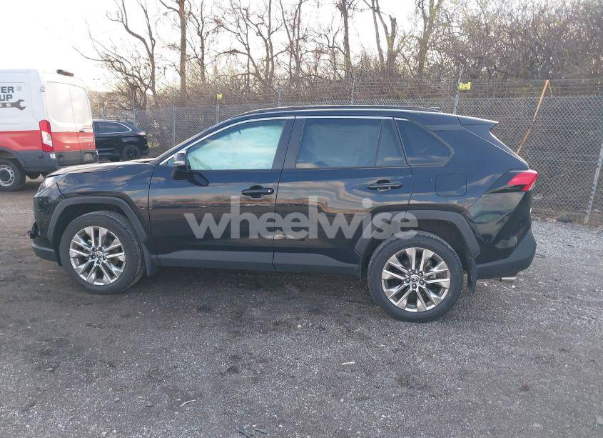 Photo 15 of 2024 Toyota Rav4 XLE PREMIUM (VIN 2T3A1RFV9RC398649)