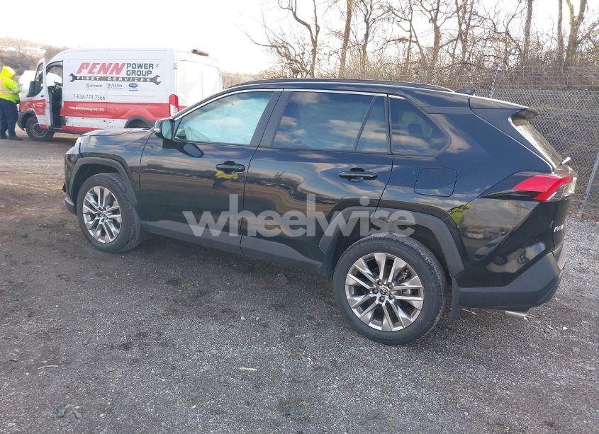 Photo 3 of 2024 Toyota Rav4 XLE PREMIUM (VIN 2T3A1RFV9RC398649)