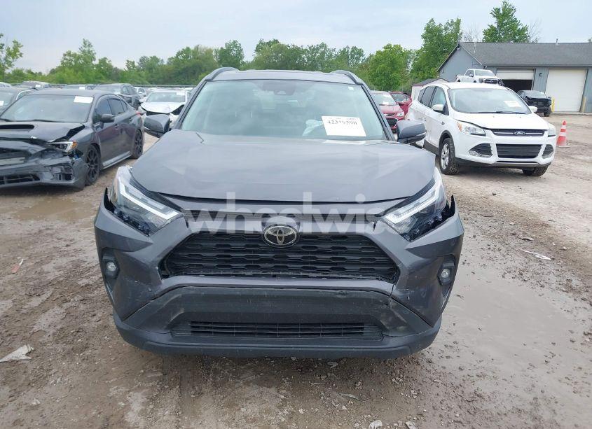 Photo 12 of 2024 Toyota Rav4 XLE PREMIUM (VIN 2T3A1RFV9RC411142)