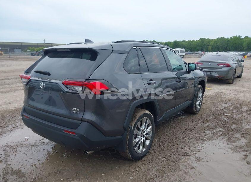 Photo 4 of 2024 Toyota Rav4 XLE PREMIUM (VIN 2T3A1RFV9RC411142)