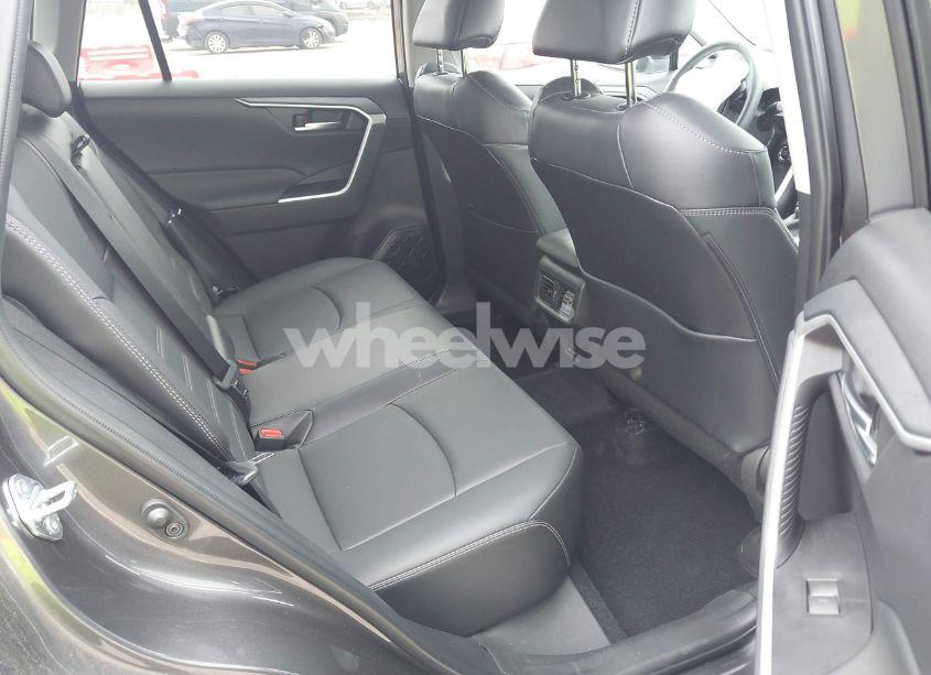 Photo 8 of 2024 Toyota Rav4 XLE PREMIUM (VIN 2T3A1RFV9RC411142)