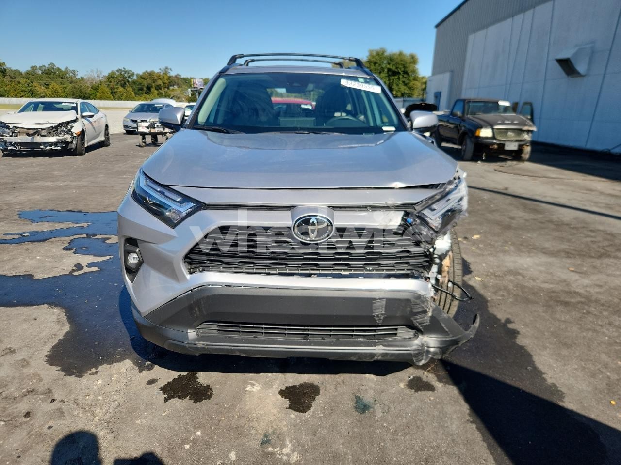 Photo 5 of 2025 TOYOTA RAV4 XLE PREMIUM (VIN 2T3A1RFV9SC504037)