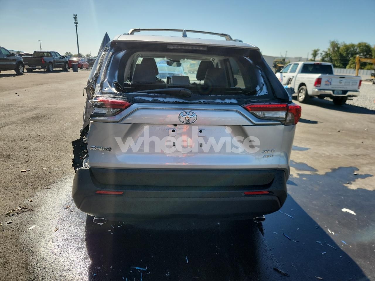 Photo 6 of 2025 TOYOTA RAV4 XLE PREMIUM (VIN 2T3A1RFV9SC504037)