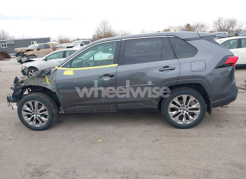 Photo 14 of 2021 Toyota Rav4 XLE PREMIUM (VIN 2T3A1RFVXMC204414)