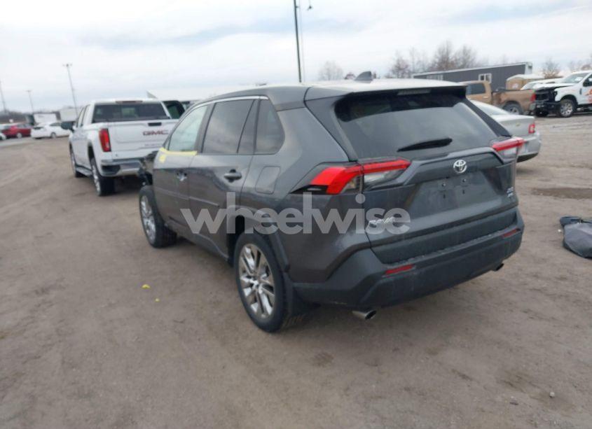 Photo 3 of 2021 Toyota Rav4 XLE PREMIUM (VIN 2T3A1RFVXMC204414)