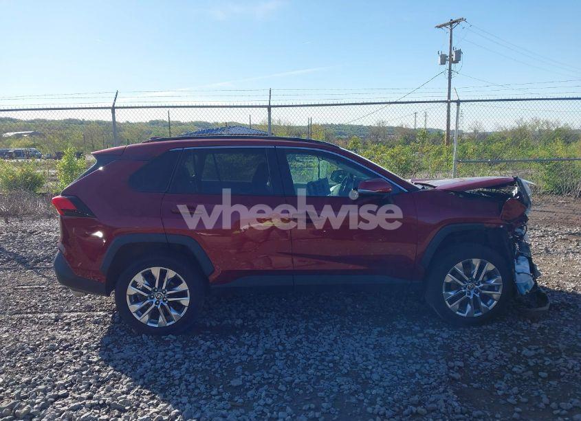 Photo 14 of 2021 Toyota Rav4 XLE PREMIUM (VIN 2T3A1RFVXMW202936)