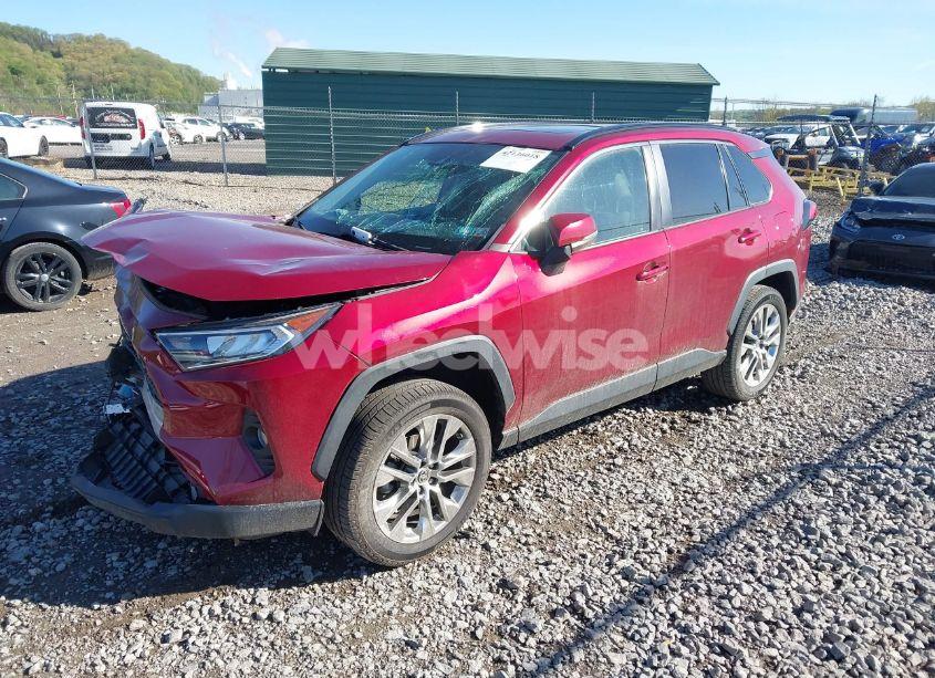 Photo 2 of 2021 Toyota Rav4 XLE PREMIUM (VIN 2T3A1RFVXMW202936)