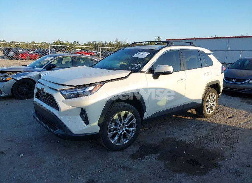 Photo 2 of 2022 Toyota Rav4 XLE PREMIUM (VIN 2T3A1RFVXNW255119)
