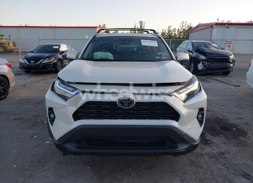 Photo 6 of 2022 Toyota Rav4 XLE PREMIUM (VIN 2T3A1RFVXNW255119)