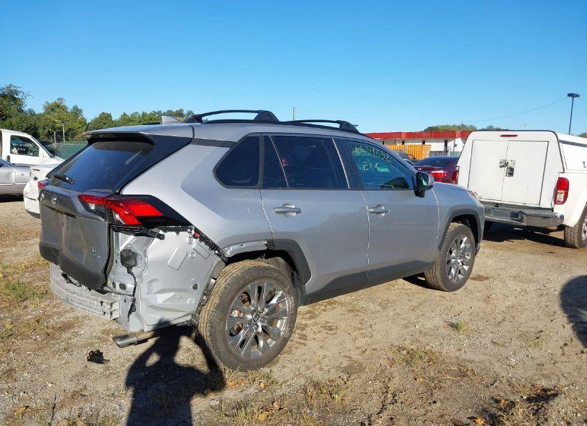 Photo 4 of 2023 Toyota Rav4 XLE PREMIUM (VIN 2T3A1RFVXPC369965)