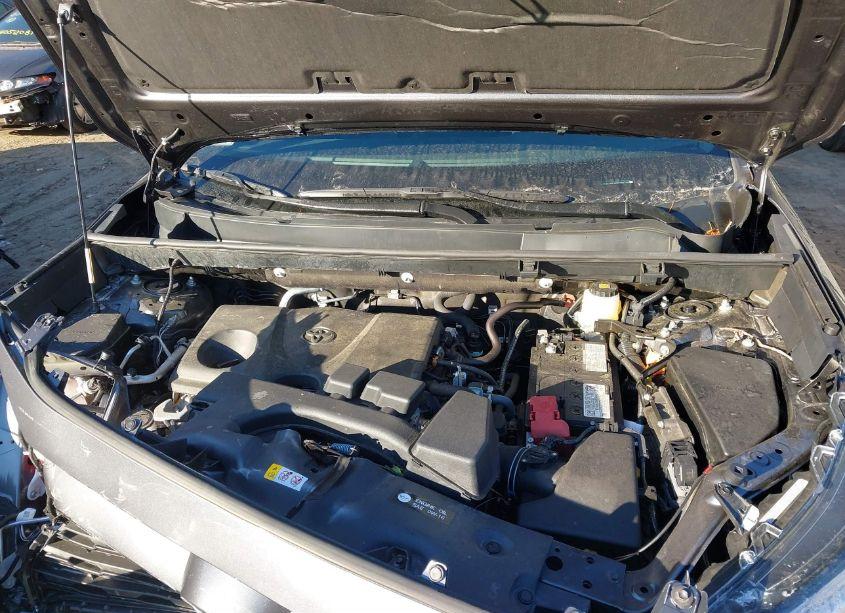 Photo 10 of 2024 Toyota Rav4 XLE PREMIUM (VIN 2T3A1RFVXRC394318)