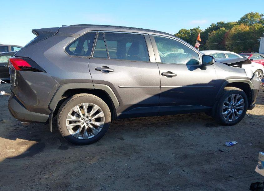 Photo 14 of 2024 Toyota Rav4 XLE PREMIUM (VIN 2T3A1RFVXRC394318)