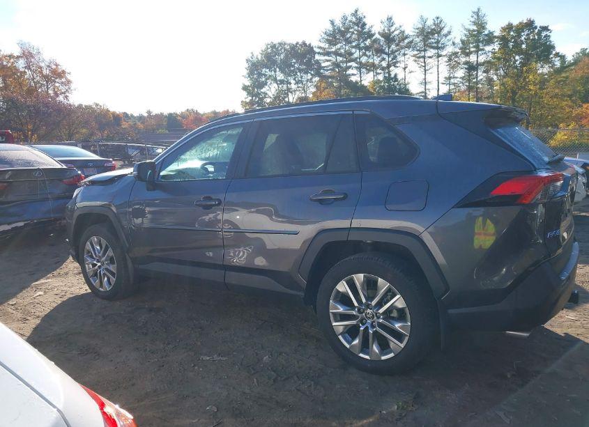 Photo 15 of 2024 Toyota Rav4 XLE PREMIUM (VIN 2T3A1RFVXRC394318)