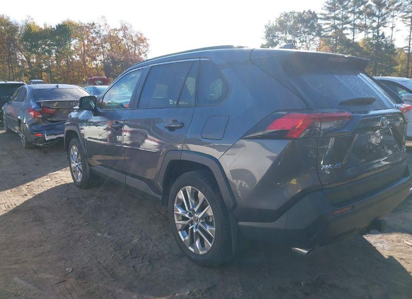 Photo 3 of 2024 Toyota Rav4 XLE PREMIUM (VIN 2T3A1RFVXRC394318)