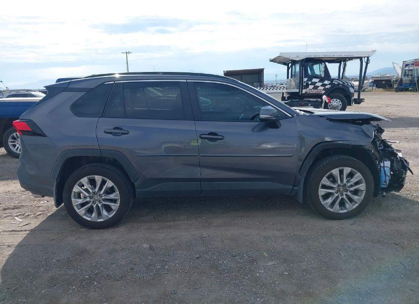 Photo 13 of 2024 Toyota Rav4 XLE PREMIUM (VIN 2T3A1RFVXRC427494)