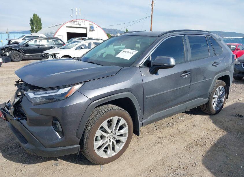 Photo 2 of 2024 Toyota Rav4 XLE PREMIUM (VIN 2T3A1RFVXRC427494)