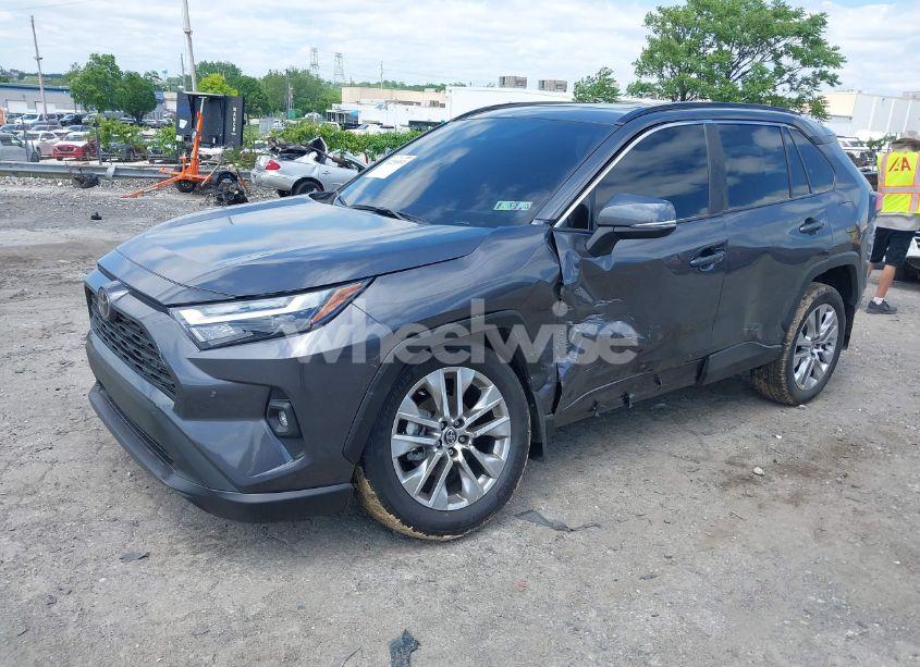 Photo 2 of 2025 Toyota Rav4 XLE PREMIUM (VIN 2T3A1RFVXSC509876)