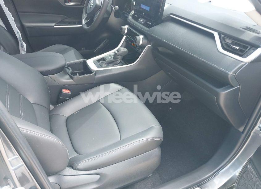 Photo 5 of 2025 Toyota Rav4 XLE PREMIUM (VIN 2T3A1RFVXSC509876)