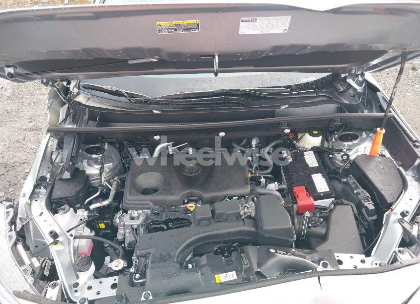 Photo 10 of 2025 Toyota Rav4 XLE PREMIUM (VIN 2T3A1RFVXSW499364)