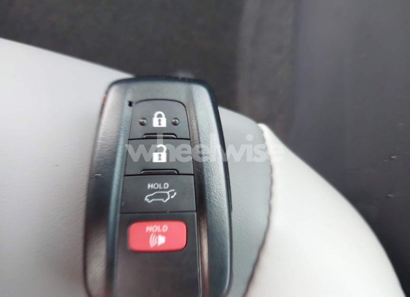 Photo 11 of 2025 Toyota Rav4 XLE PREMIUM (VIN 2T3A1RFVXSW499364)