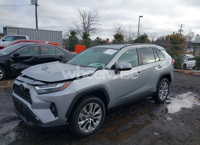 Photo 2 of 2025 Toyota Rav4 XLE PREMIUM (VIN 2T3A1RFVXSW499364)