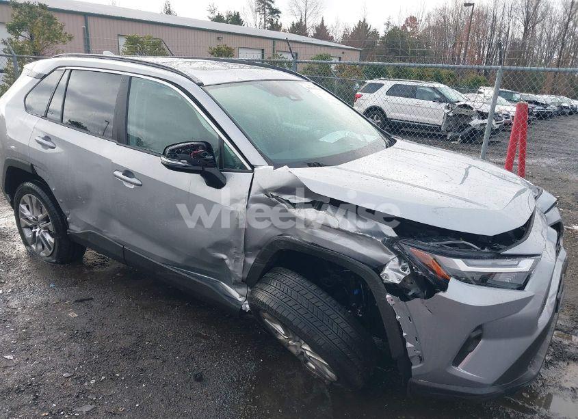 Photo 6 of 2025 Toyota Rav4 XLE PREMIUM (VIN 2T3A1RFVXSW499364)