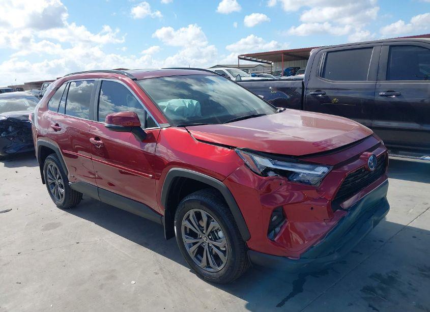 2024 Toyota Rav4 HYBRID XLE PREMIUM (VIN 2T3B6RFV2RW078917) main photo