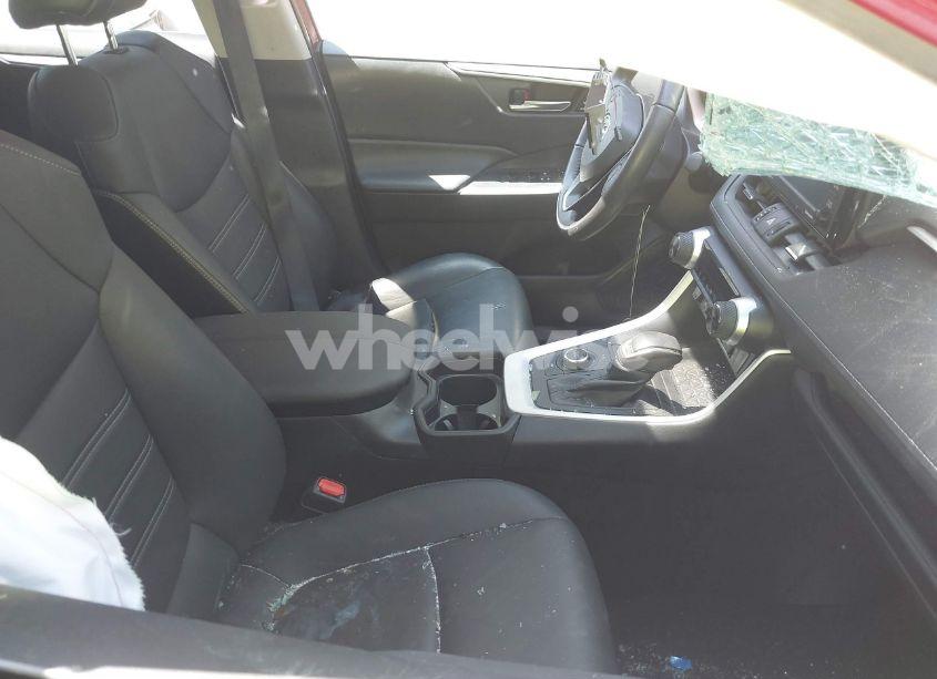 Photo 5 of 2021 Toyota Rav4 HYBRID XLE PREMIUM (VIN 2T3B6RFV3MW028813)