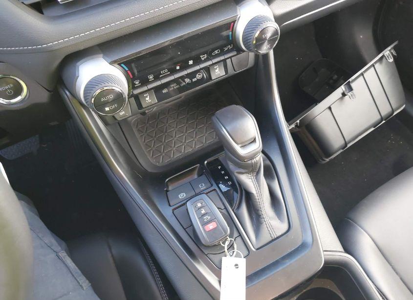 Photo 11 of 2024 Toyota Rav4 XLE PREMIUM (VIN 2T3B6RFV3RW055145)