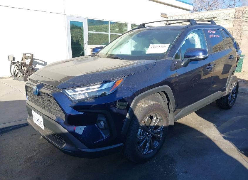 Photo 2 of 2024 Toyota Rav4 XLE PREMIUM (VIN 2T3B6RFV3RW055145)