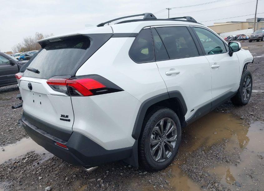 Photo 4 of 2024 Toyota Rav4 HYBRID XLE PREMIUM (VIN 2T3B6RFV3RW069076)