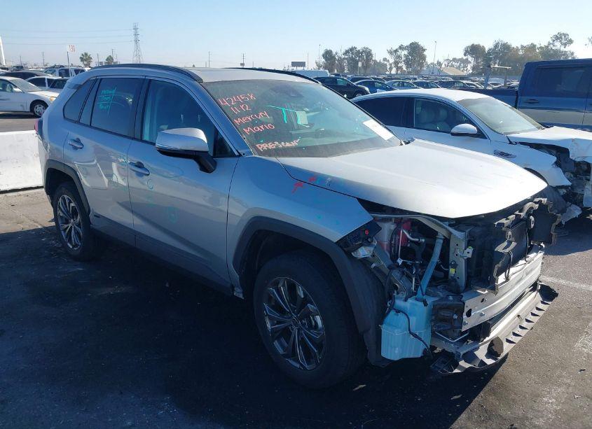 2022 Toyota Rav4 HYBRID XLE PREMIUM (VIN 2T3B6RFV6NW037538) main photo