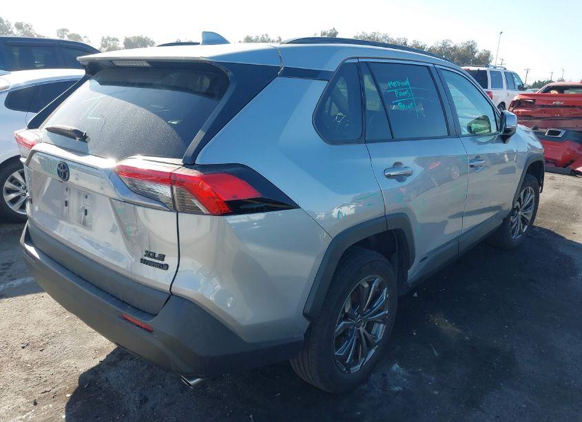 Photo 4 of 2022 Toyota Rav4 HYBRID XLE PREMIUM (VIN 2T3B6RFV6NW037538)