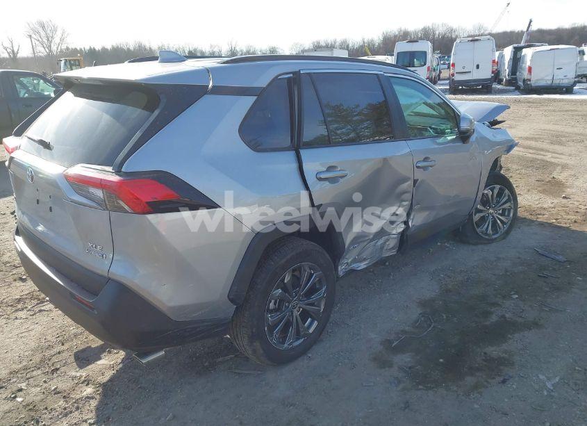 Photo 4 of 2024 Toyota Rav4 HYBRID XLE PREMIUM (VIN 2T3B6RFV6RW066656)