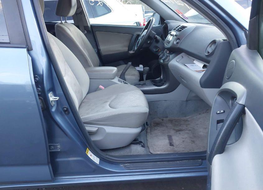 Photo 5 of 2011 Toyota Rav4 (VIN 2T3BF4DV0BW086980)