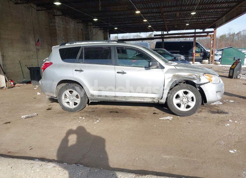 Photo 13 of 2011 Toyota Rav4 (VIN 2T3BF4DV0BW142058)